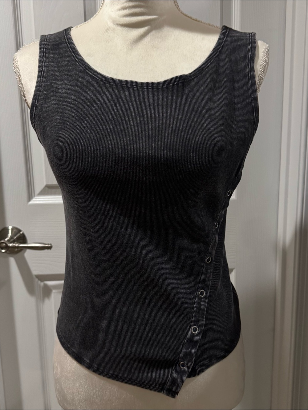 Black Ribbed Snap-Detail Tank